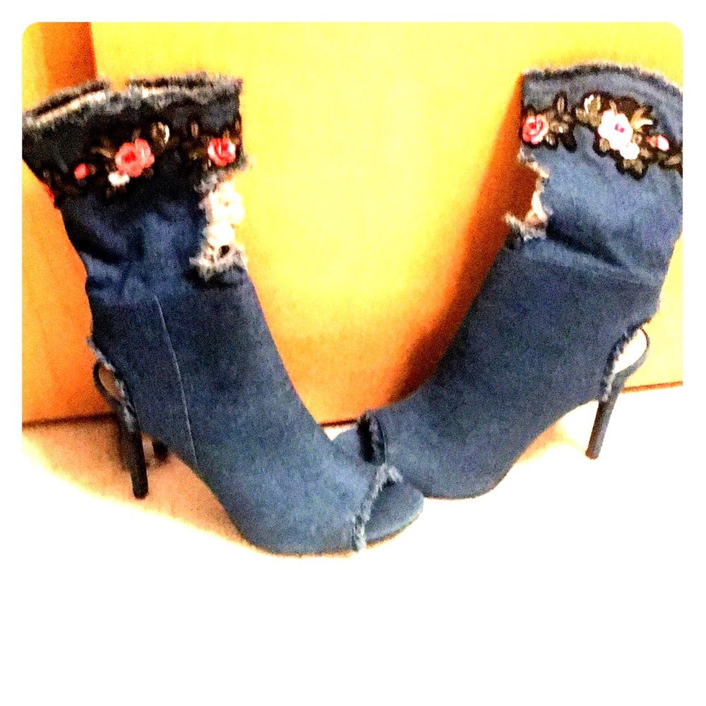 COPY - Peep-Toe Jean BOOTIES💖💖